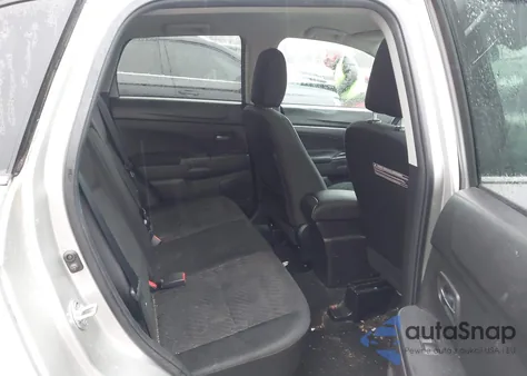 2015 Mitsubishi Outlander Sport Se z USA, uszkodzony, nr VIN 4A4AR4AU2FE045948